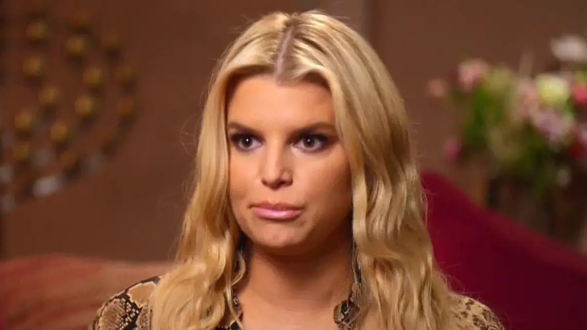 Jessica Simpson spricht über ihre Alkoholprobleme Rückblick auf schwere Zeit