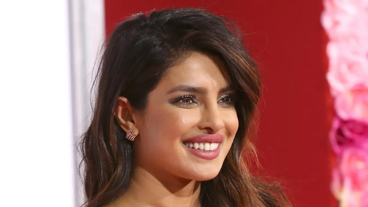 Ist auch Priyanka Chopra bei "Matrix 4" dabei?