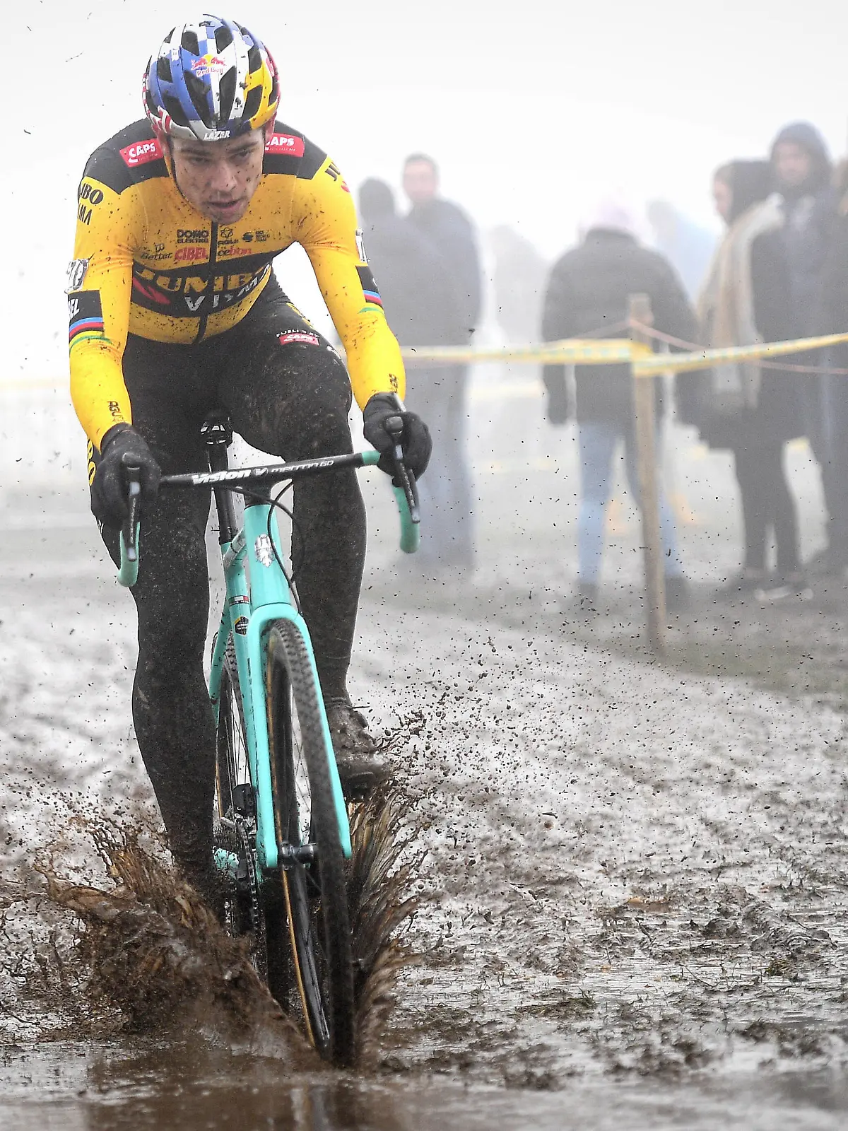  Belgian Wout Van Aert pictured in action during the Kasteelcross cyclocross men elite race, Saturday 25 January 2020 in Zonnebeke. DAVIDxSTOCKMAN PUBLICATIONxINxGERxSUIxAUTxONLY x05750036x