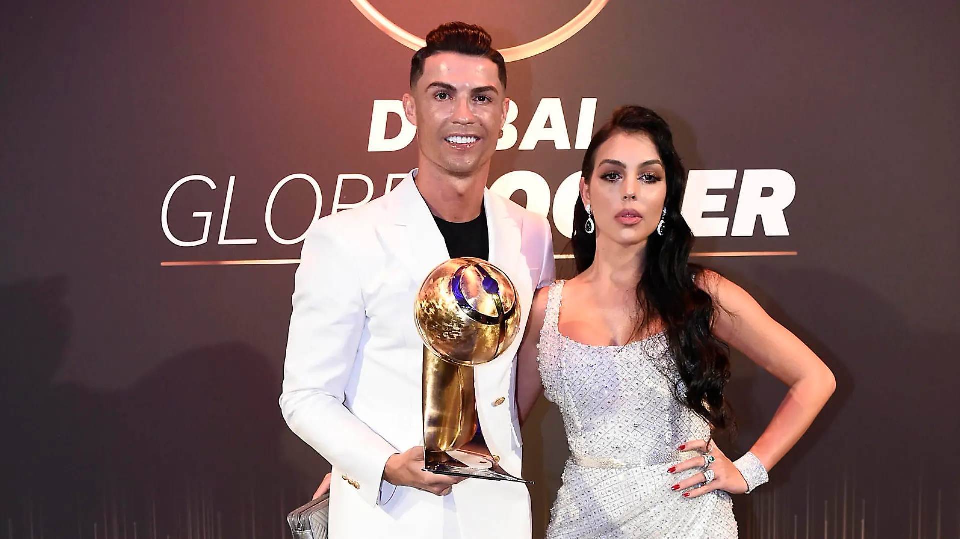 Foto Fabio Ferrari - LaPresse 29 Dicembre 2019 Dubai Emirati Arabi Globe Soccer Award 2019 - Undicesima Edizione. Nella foto: Cristiano Ronaldo, Georgina Rodriguez photo Fabio Ferrari / LaPresse December 29, 2019 Dubai Unated Arab Emirate Sport Globe Soccer Award 2016 - 11th Edition. In the pic: Cristiano Ronaldo, Georgina Rodriguez PUBLICATIONxINxGERxSUIxAUTxONLY Copyright: xFabioxFerrari/LaPressex