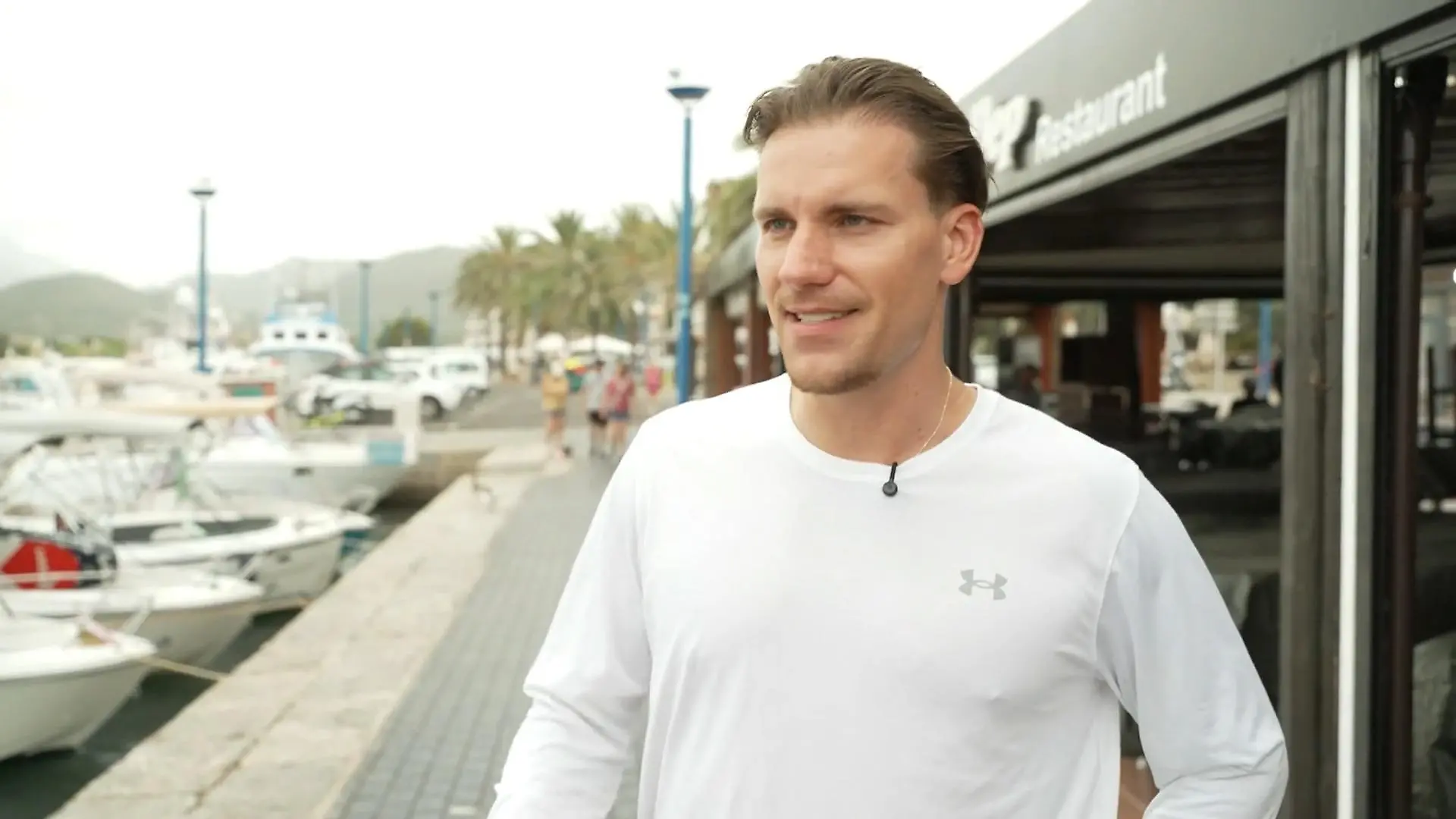 Bachelor Felix Stein läuft Megastar über den Weg Und das auf Malle!