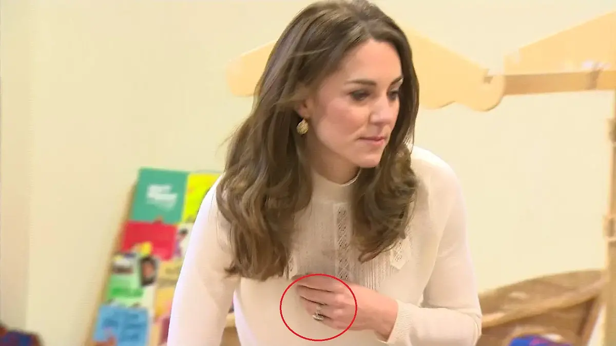 Herzogin Kate bei einem Besuch eines Kinderkrankenhauses in London