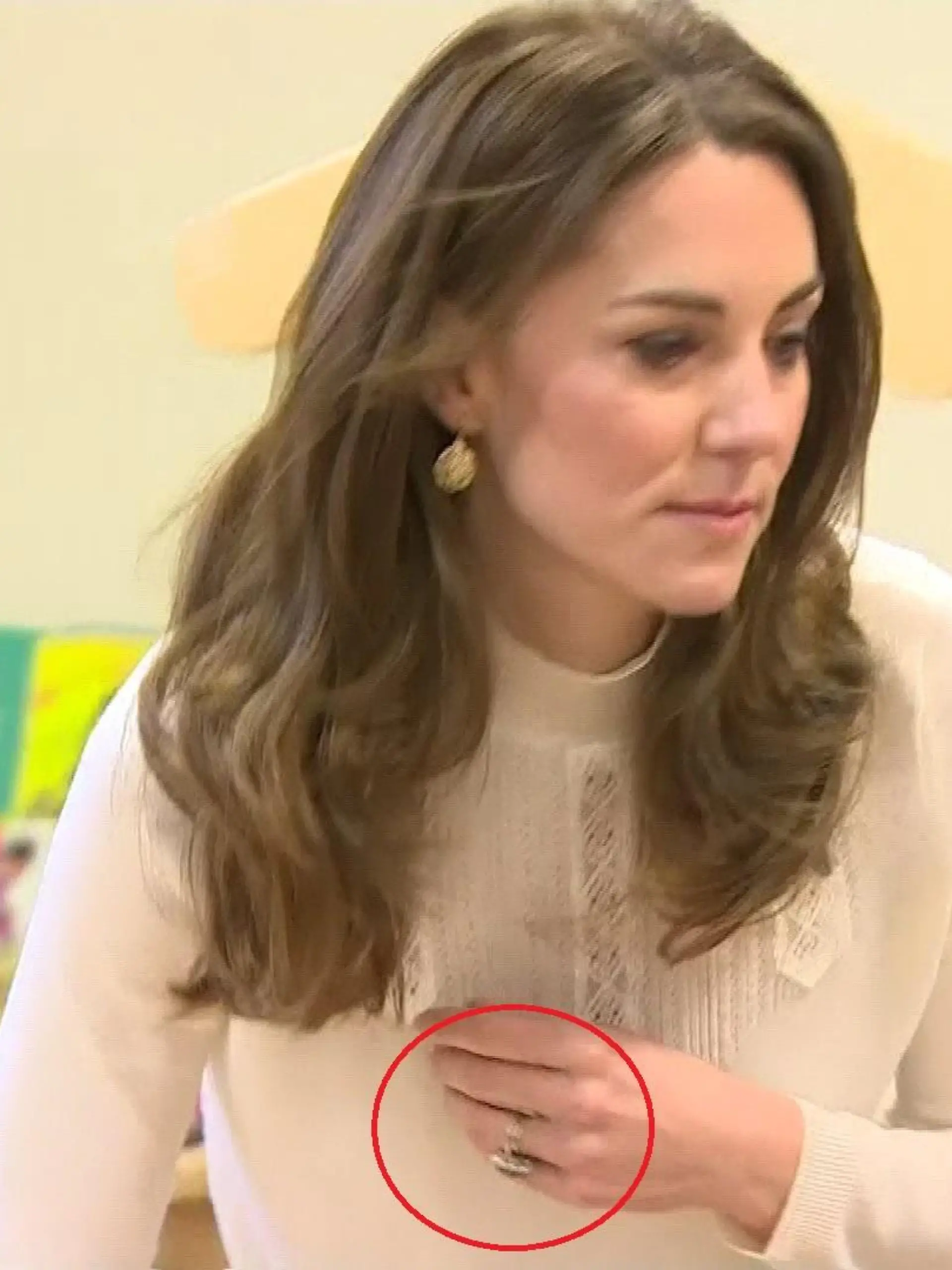 Herzogin Kate bei einem Besuch eines Kinderkrankenhauses in London