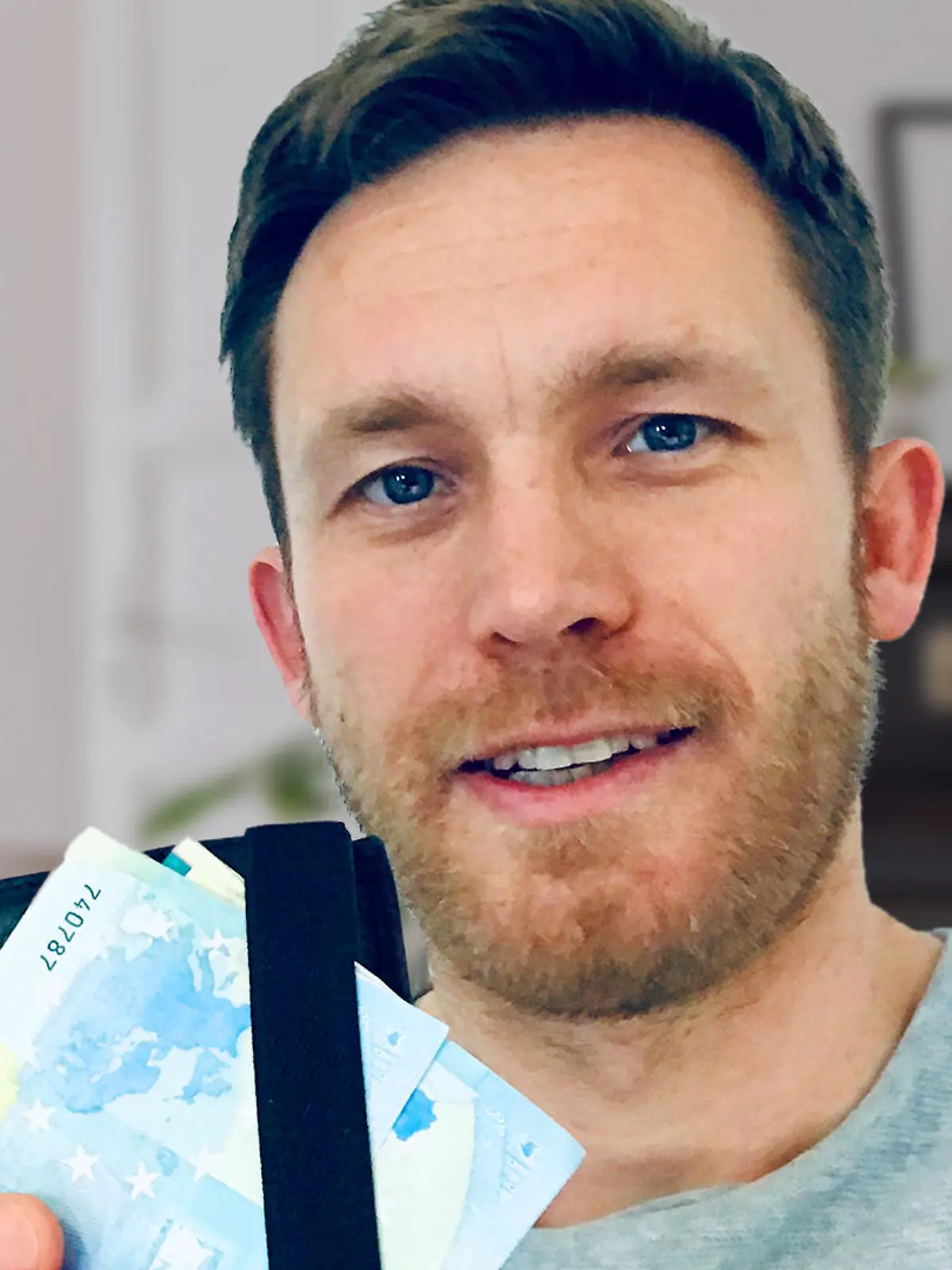 Geld sparen im Alltag mit Papa spart