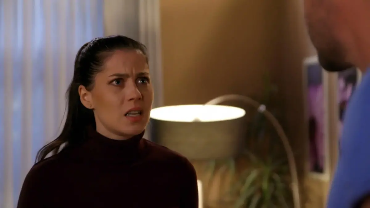 Sina und Bambi haben einen hässlichen Streit „Unter uns“-Folge vom 04.02.20