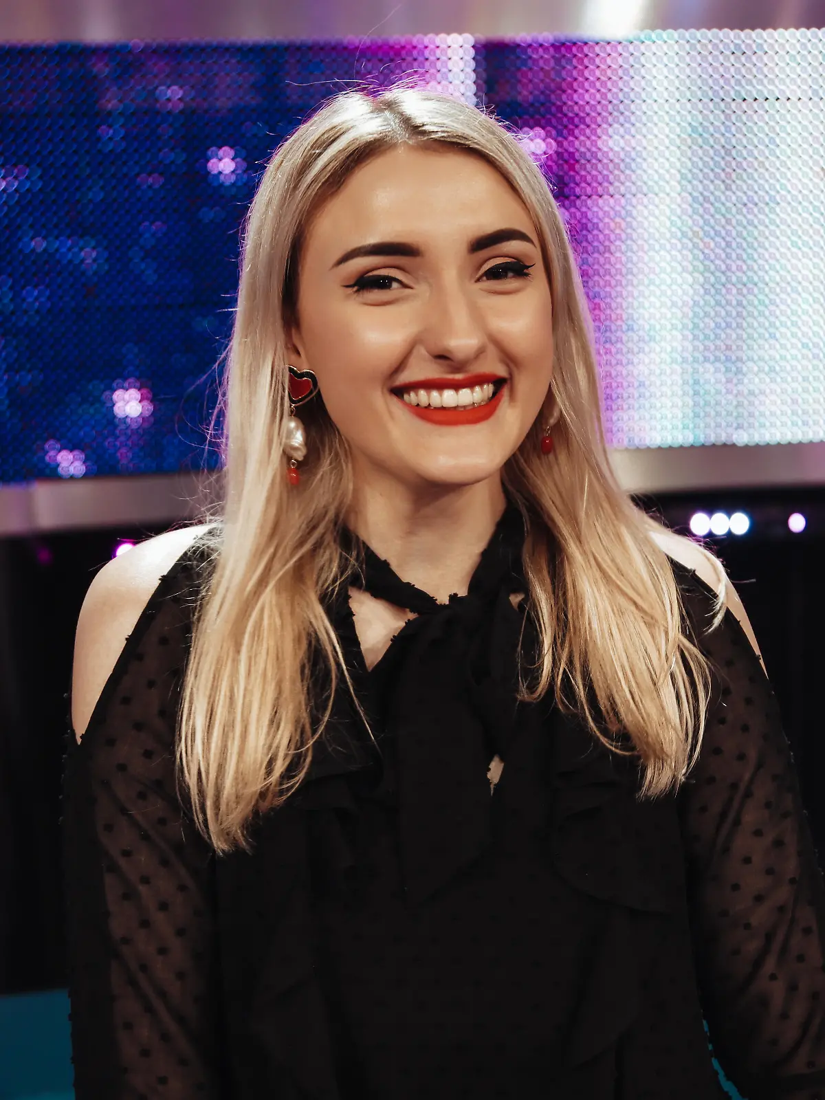 Nicole Heyer.jpg
