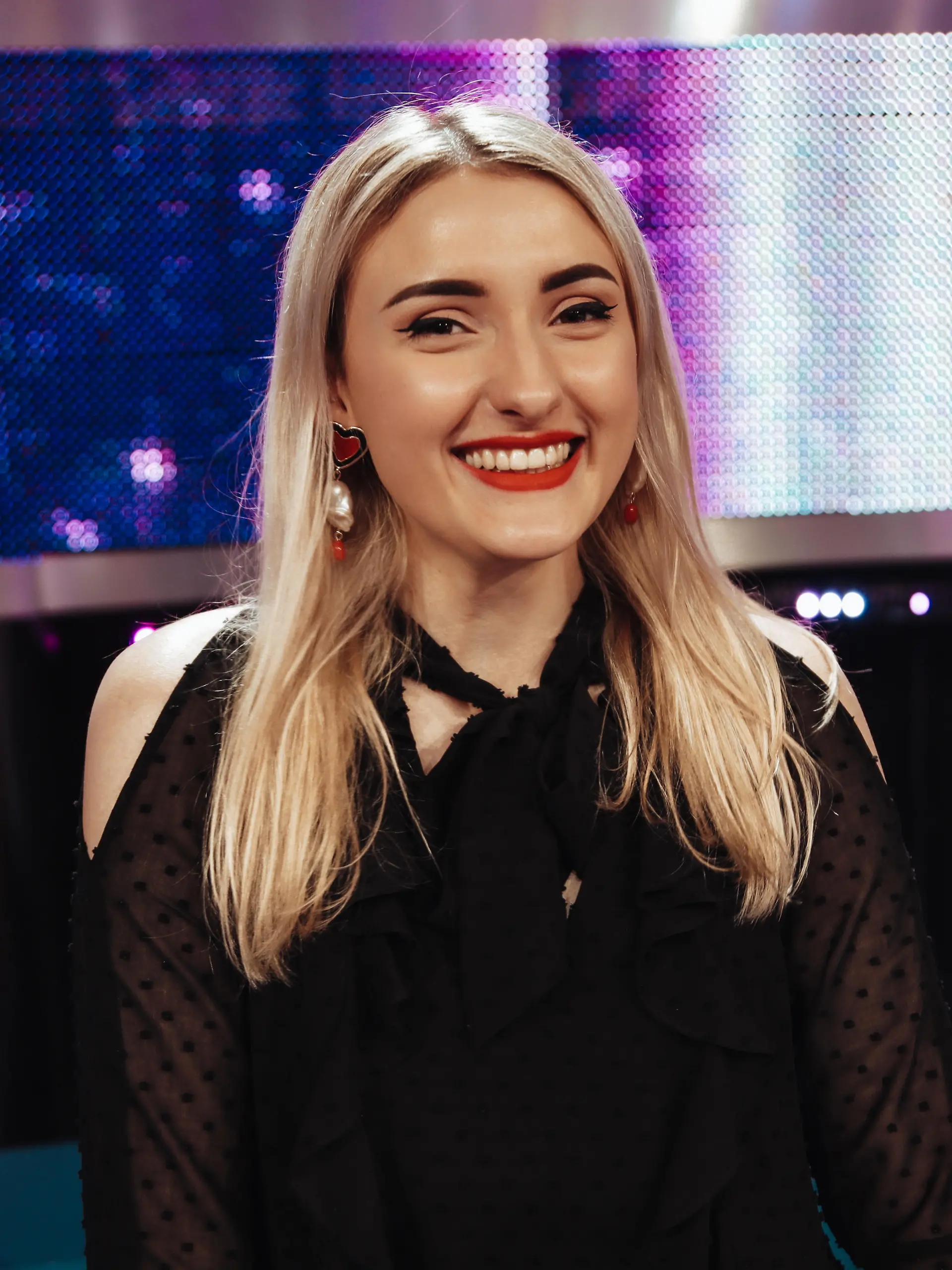 Nicole Heyer.jpg