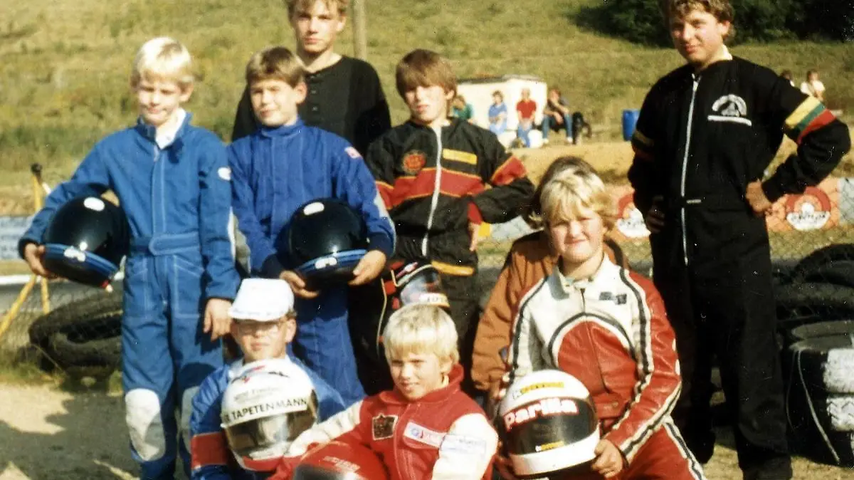 ARCHIVBILD - Club-Meisterschaft Kart-Club Kerpen-Manheim 1985, Ganz vorn: Nick Heidfeld (8 Jahre), rechts daneben Ralf Schumacher (10 Jahre). Links die Porsche-Brüder Jörg und Tim Bergmeister (Langenfeld, VW-Werkstatt in der Schumi seine Kfz-Lehre machte), daneben Porsche-Langstrecken-Champ Lucas Luhr. - www.xpb.cc, EMail: info@xpb.cc - copy of publication required for printed pictures. Every used picture is fee-liable. © Copyright/Foto/Repro: Reuter / xpb.cc