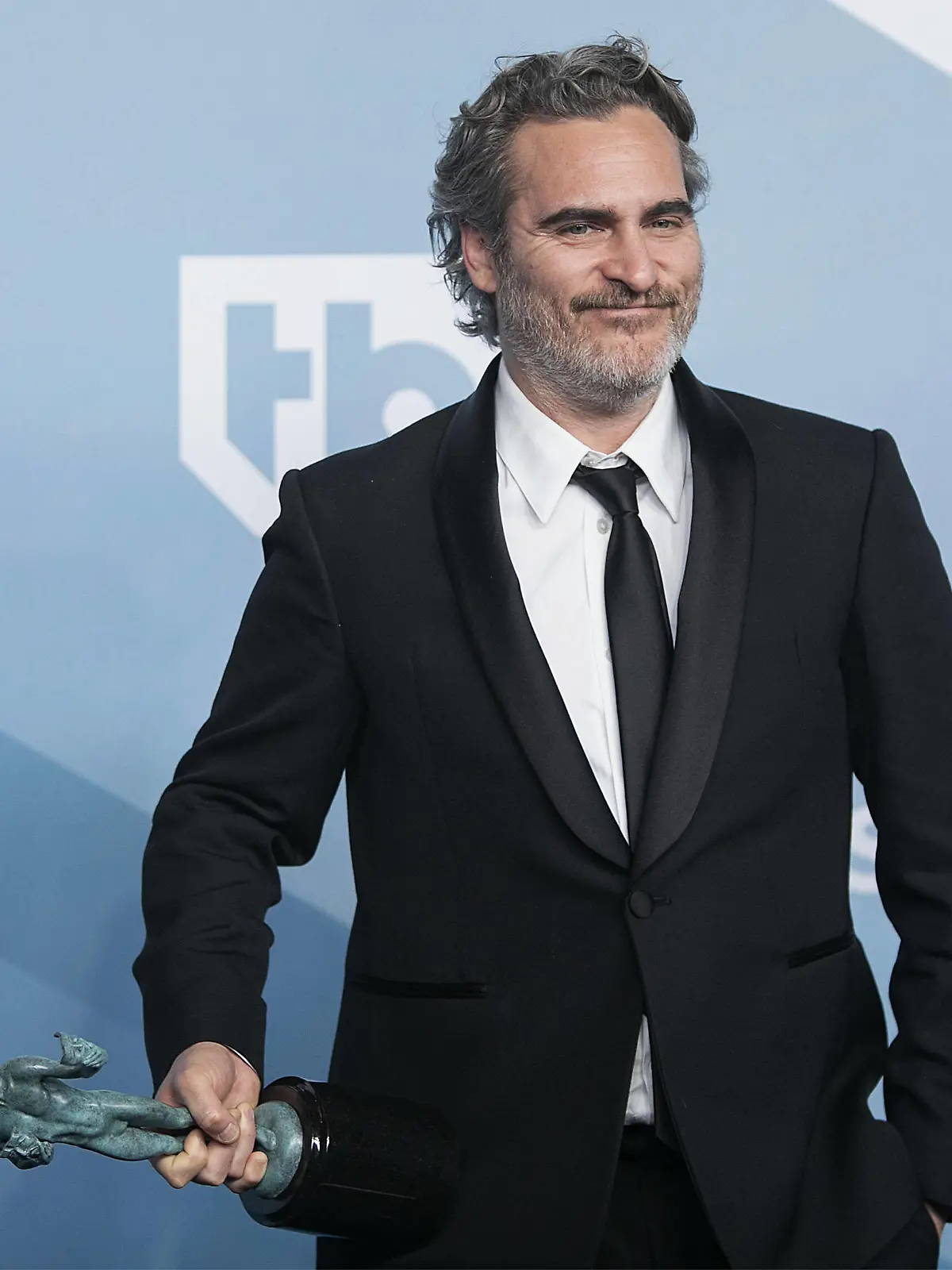  January 19, 2020, Los Angeles, California, USA: Joaquin Phoenix, winner of Male Actor in a Leading Role award for Joker , poses in the press room at the 26th Annual Screen Actors Guild Awards held at the Shrine Auditorium in Los Angeles, California, Sunday January 19, 2020. JAVIER ROJAS/PI Los Angeles USA PUBLICATIONxINxGERxSUIxAUTxONLY - ZUMAp124 20200119zaap124066 Copyright: xJavierxRojasx