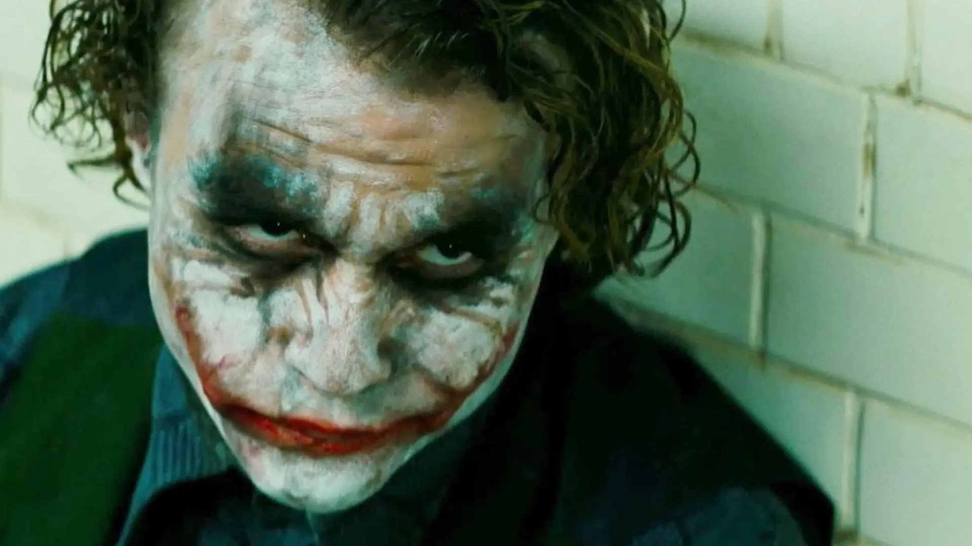 RELEASE DATE: July 18, 2008. MOVIE TITLE: The Dark Knight. STUDIO: DC Comics and Legendary Pictures PLOT: Batman and James Gordon join forces with Gotham s new District Attorney, Harvey Dent, to take on a psychotic bank robber known as The Joker, whilst other forces plot against them, and Joker s crimes grow more and more deadly. PICTURED: HEATH LEDGER as the Joker. PUBLICATIONxINxGERxSUIxAUTxONLY - ZUMAg90_ 20080128_aab_g90_493
