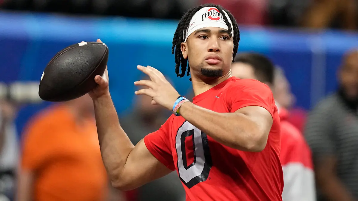 Ohio State quarterback C.J. Stroud warms up before the Peach Bowl NCAA college football semifinal playoff game between Georgia and Ohio State, Saturday, Dec. 31, 2022, in Atlanta. (AP Photo/Brynn Anderson)