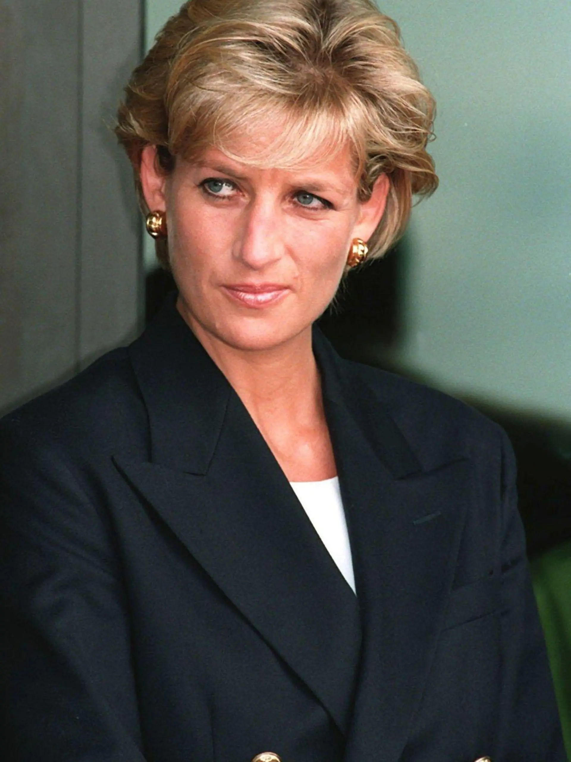 Archivbild vom 13.01.1997 zeigt Prinzessin Diana. Die britische Prinzessin, die am 31.08.1997 bei einem  Autounfall in Paris tödlich verunglückte, wäre am 1. Juli 40 Jahre alt geworden. dpa (zu dpa-Korr)
