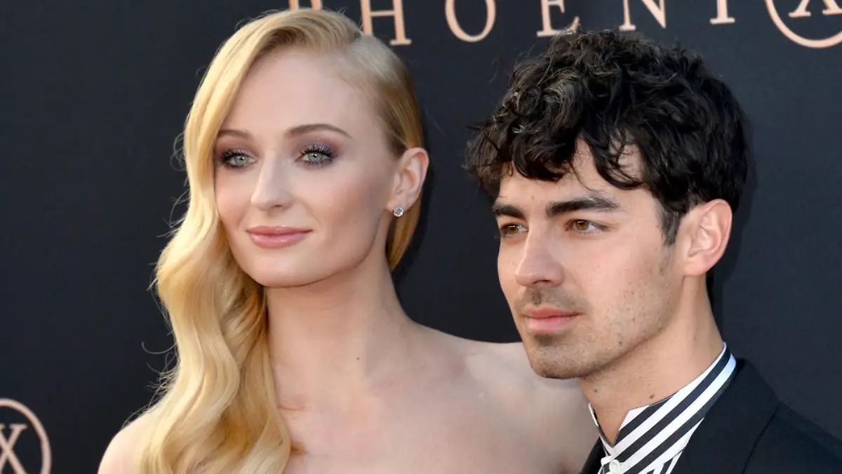 Jonas Brothers: Heißer Balztanz für ihre Ehefrauen
