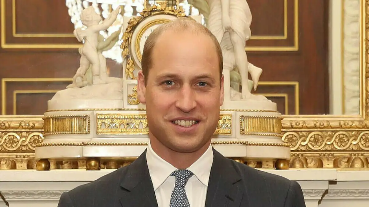 Zurück im Dienst: Prinz William erhebt Rapperin in den Ritterstand