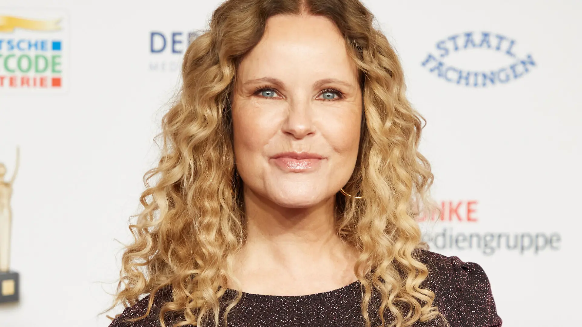 Katja Burkard, Moderatori, kommt zur Verleihung der "Goldenen Bild der Frau" in das Stage Theater Neue Flora. Die Funke Mediengruppe ehrte zum 15. Mal Frauen für ihr soziales Engagement.