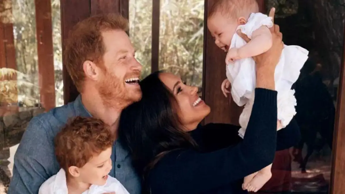 Die Weihnachtskarte von Prinz Harry und Herzogin Meghan 2021.