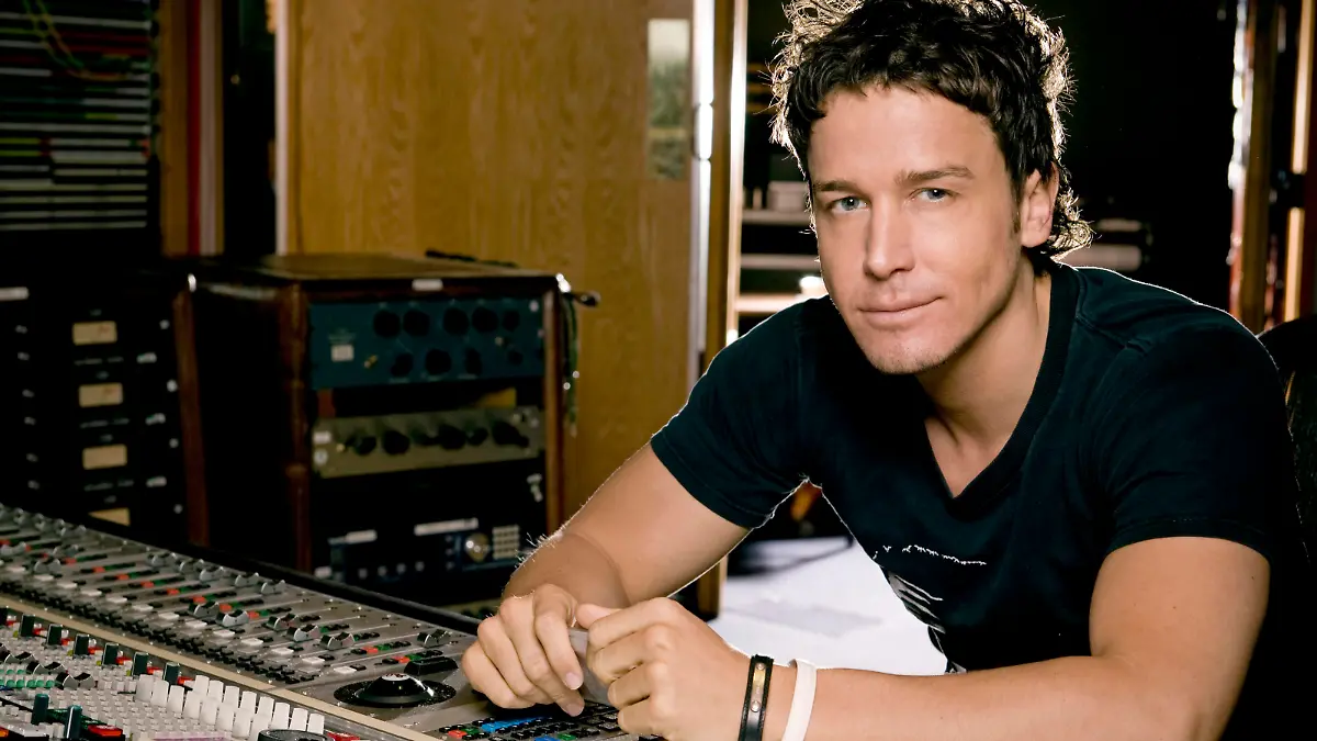 Der Produzent und Manager der Band Tokio Hotel, David Jost, aufgenommen am 16.05.2008 in einem Tonstudio in Los Angeles. Jost mischt auch bei den «Zweiohrküken» mit. Er produzierte den Titelsong des neuen Til-Schweiger-Films, der am Donnerstag (02.11.2009) in die Kinos kommt. Foto: privat