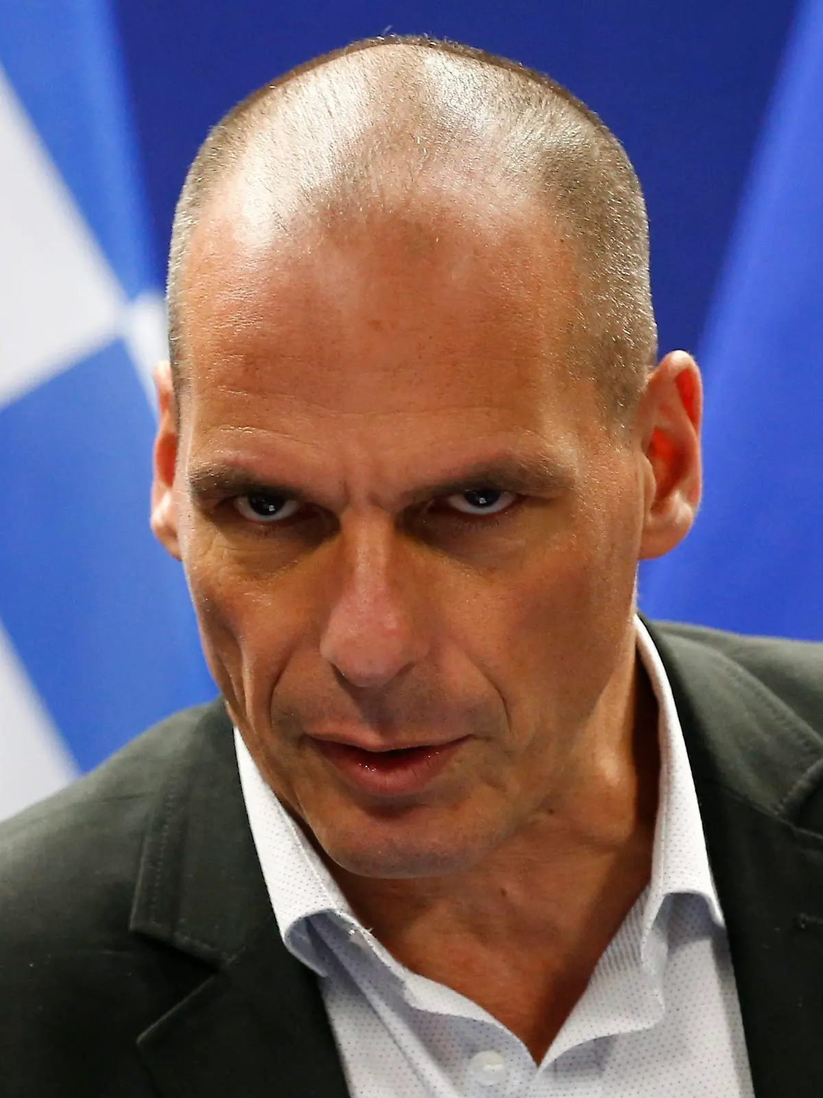 ARCHIV - Greek Finance Minister Yanis Varoufakis holds a news conference at the end of the Eurogroup meeting of finance ministers at the EU Council headquarters in Brussels, Belgium, 11 May 2015. Photo: EPA/JULIEN WARNAND (zu dpa "Parteien wollen Klarheit über angeblichen Grexit-Plan von Varoufakis" vom 27.07.2015) +++(c) dpa - Bildfunk+++