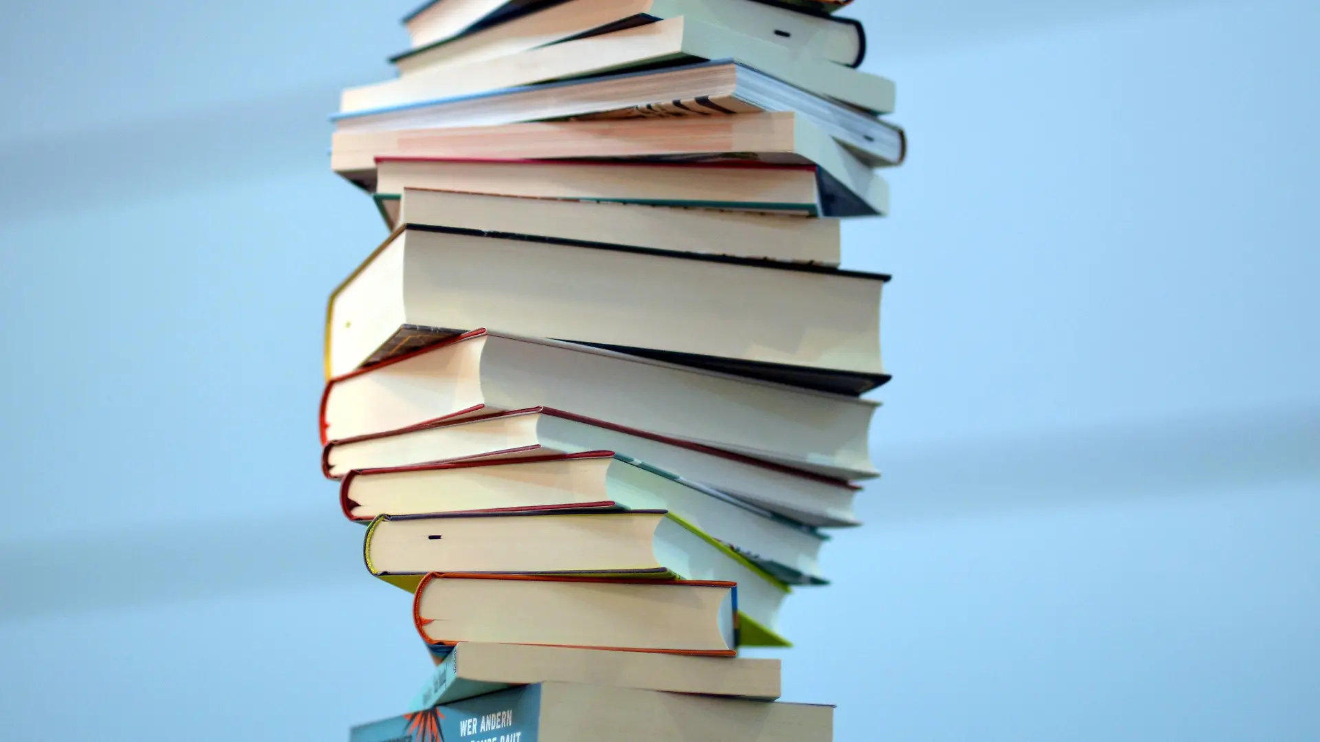 Leipziger Buchmesse 2018.Mehr als 2600 Aussteller aus 46 Ländern sind dieses Jahr vertreten. Rund 280 000 Besucher werden in kommenden vier Tagen auf dem Leipziger Messegelände erwartet. *** Leipzig Book Fair 2018 More than 2600 exhibitors from 46 countries are represented this year Around 280 000 visitors are expected in the next four days at the Leipzig Exhibition Center
