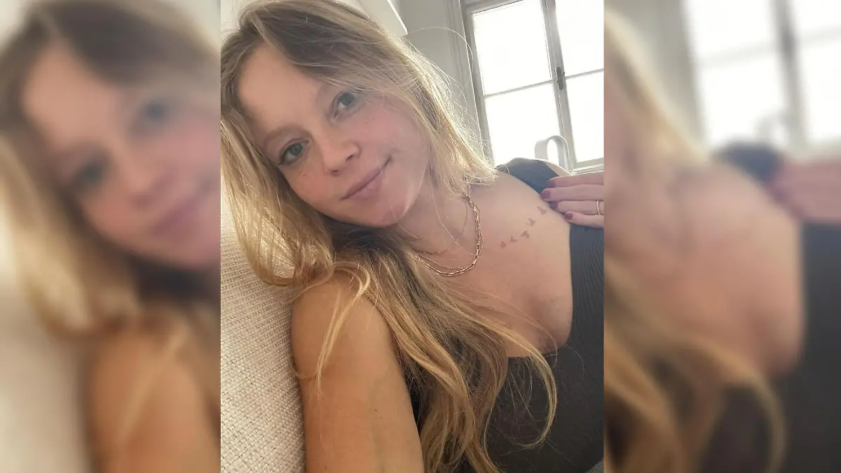 Selfie von Hannah Kaiser alias Klein aber Hannah, auf der sie ernst in die Kamera schaut