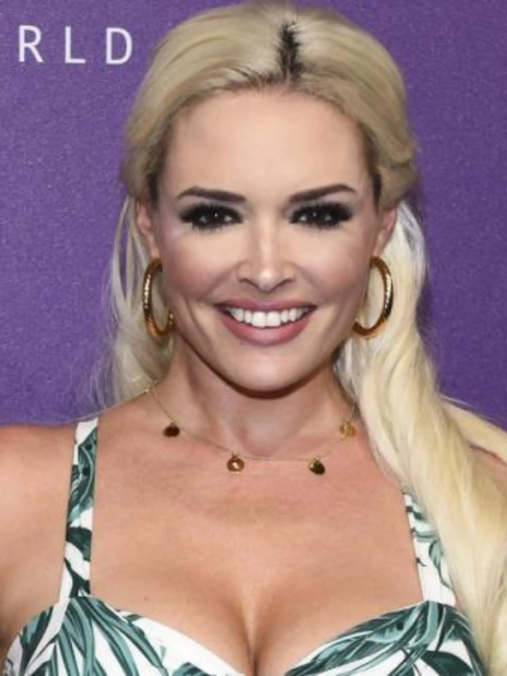 Daniela Katzenberger wieder oben ohne