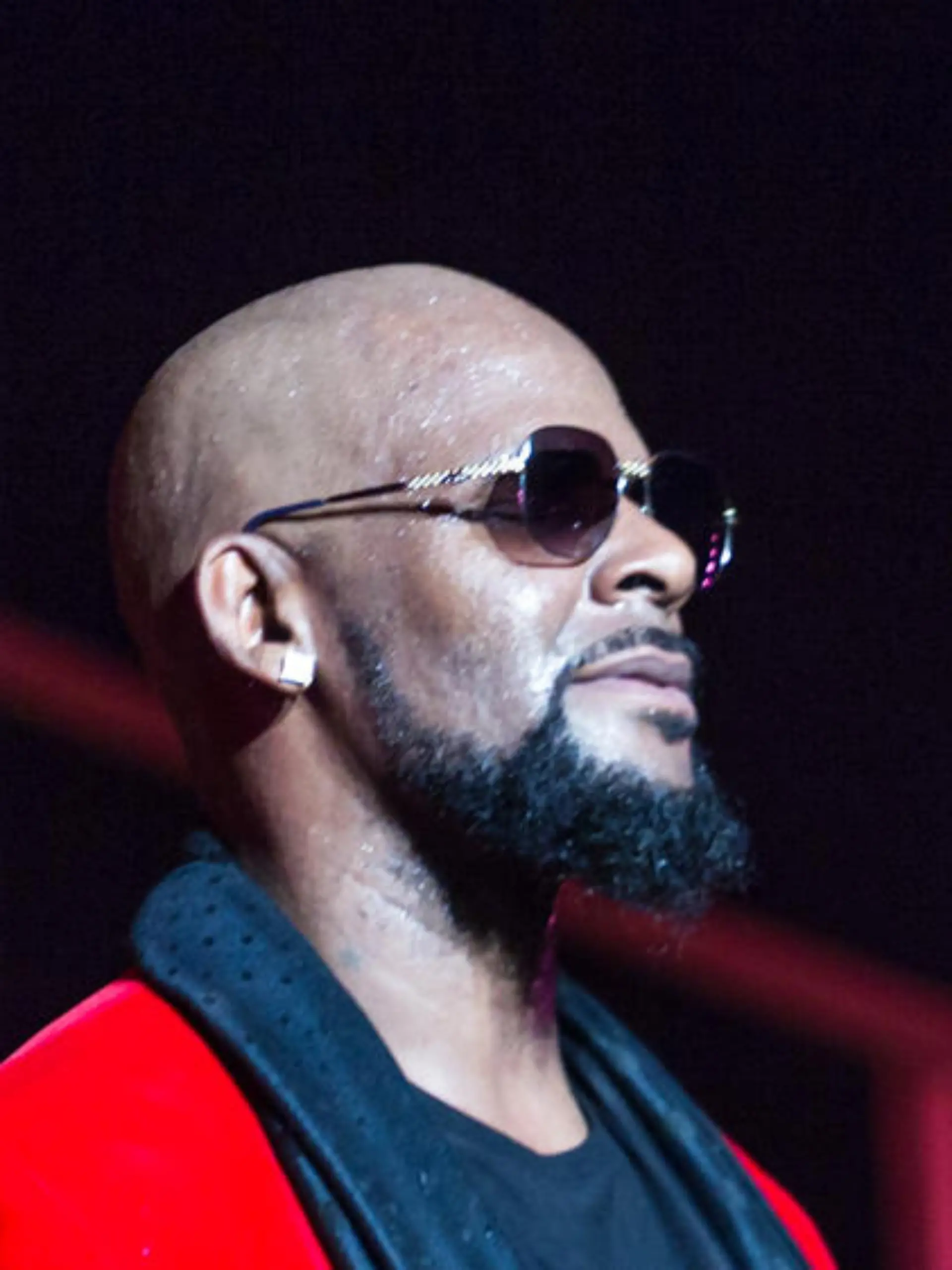 Zweite Staffel "Surviving R. Kelly": Neuer Vorwurf von seinem Bruder