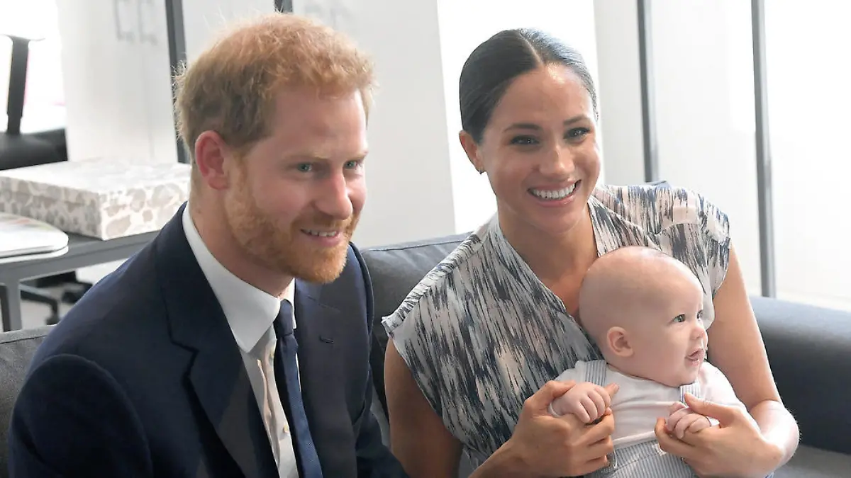Mit neuem Archie-Foto: Harry und Meghan blicken auf 2019 zurück