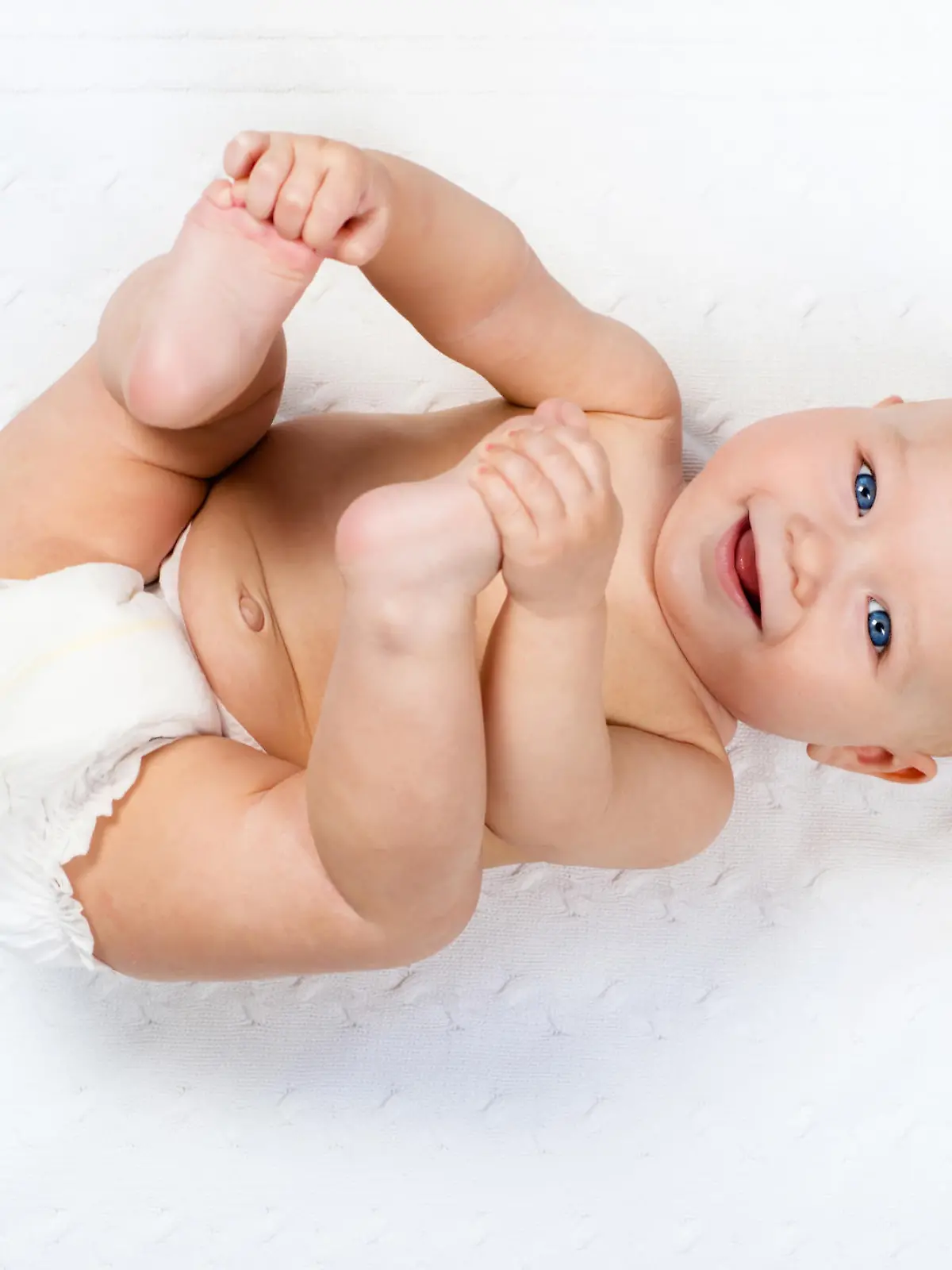 Baby in Windeln