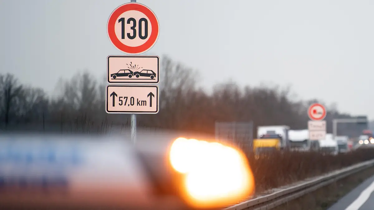 Neue Debatte: Ein Tempolimit auf deutschen Autobahnen?