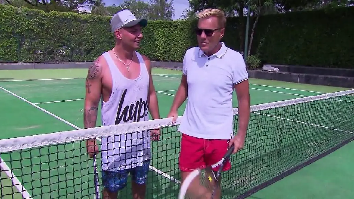 Dieter macht Pietro ganz schön fertig Erst Paddeln, dann Tennis