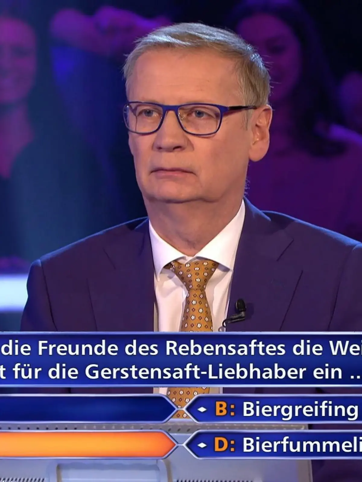 Bei der 500-Euro-Frage seiner Kandidatin schwelgt Günther Jauch in Erinnerungen