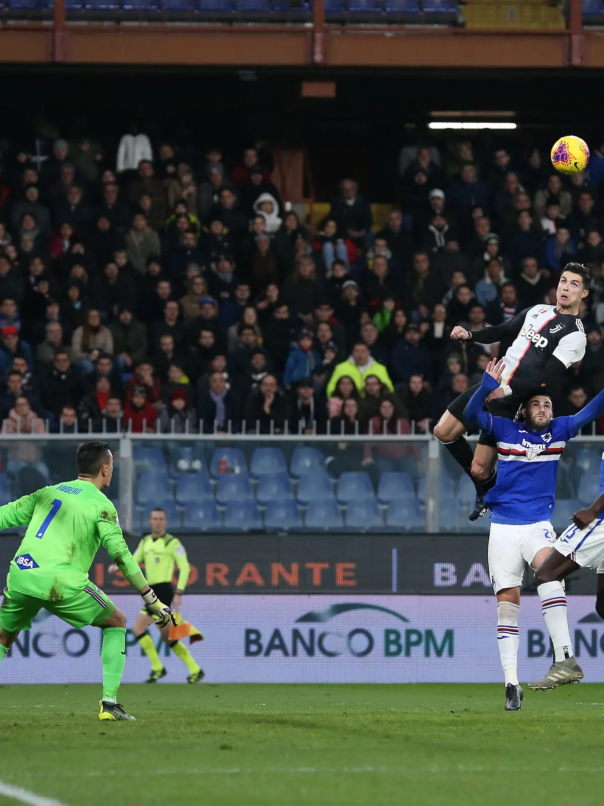  Cristiano Ronaldo of Juventus climbs above Nicola Murru of Sampdoria to head the ball past Emil Audero in the Sampdoria to give the side a 2-1 lead during the Serie A match at Luigi Ferraris, Genoa. Picture date: 18th December 2019. Picture credit should read: Jonathan Moscrop/Sportimage PUBLICATIONxNOTxINxUK SPI-0378-0019