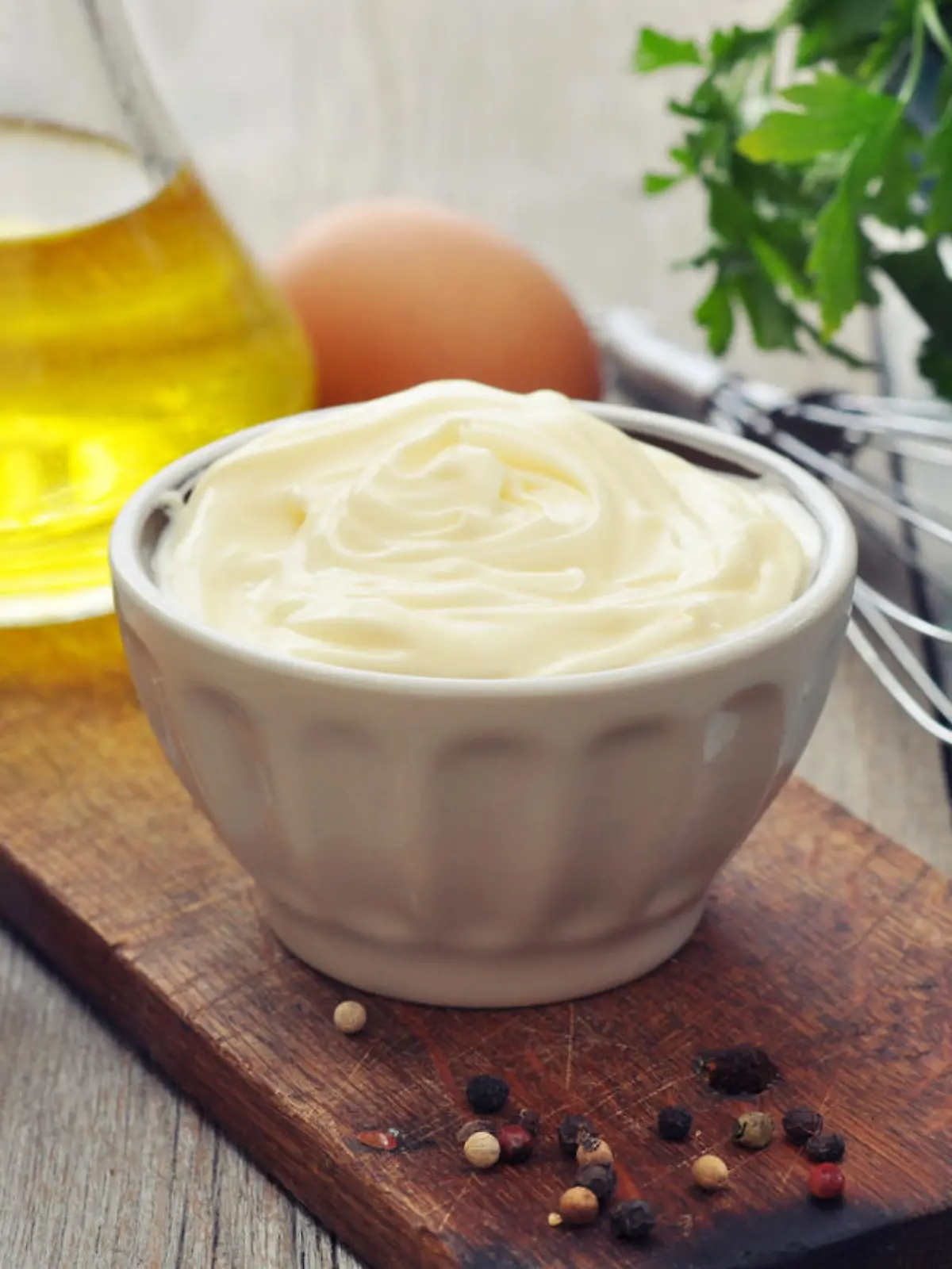 Mayonnaise und Zutaten