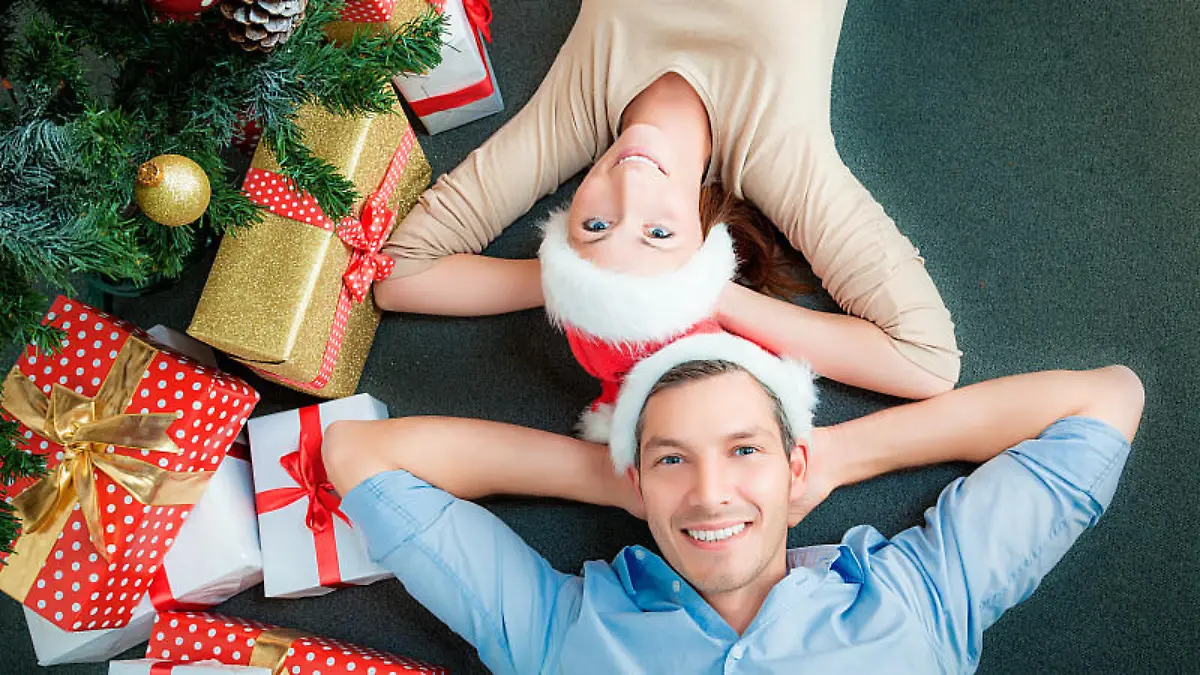 Gelassen unter Weihnachtsbaum? Mit unseren Tipps klappt das bestimmt.
