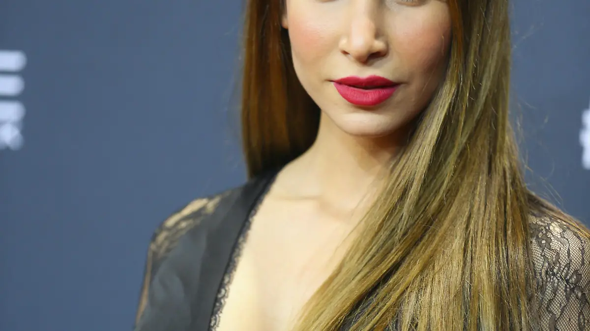 BERLIN, GERMANY - JANUARY 18: Actress Sila Sahin attends the 'The Power Of Colors - MAYBELLINE New York Make-Up Runway' show during the Mercedes-Benz Fashion Week Berlin Autumn/Winter 2016 at Brandenburg Gate on January 18, 2016 in Berlin, Germany. (Photo by Thomas Niedermueller/Getty Images for Quickcap)