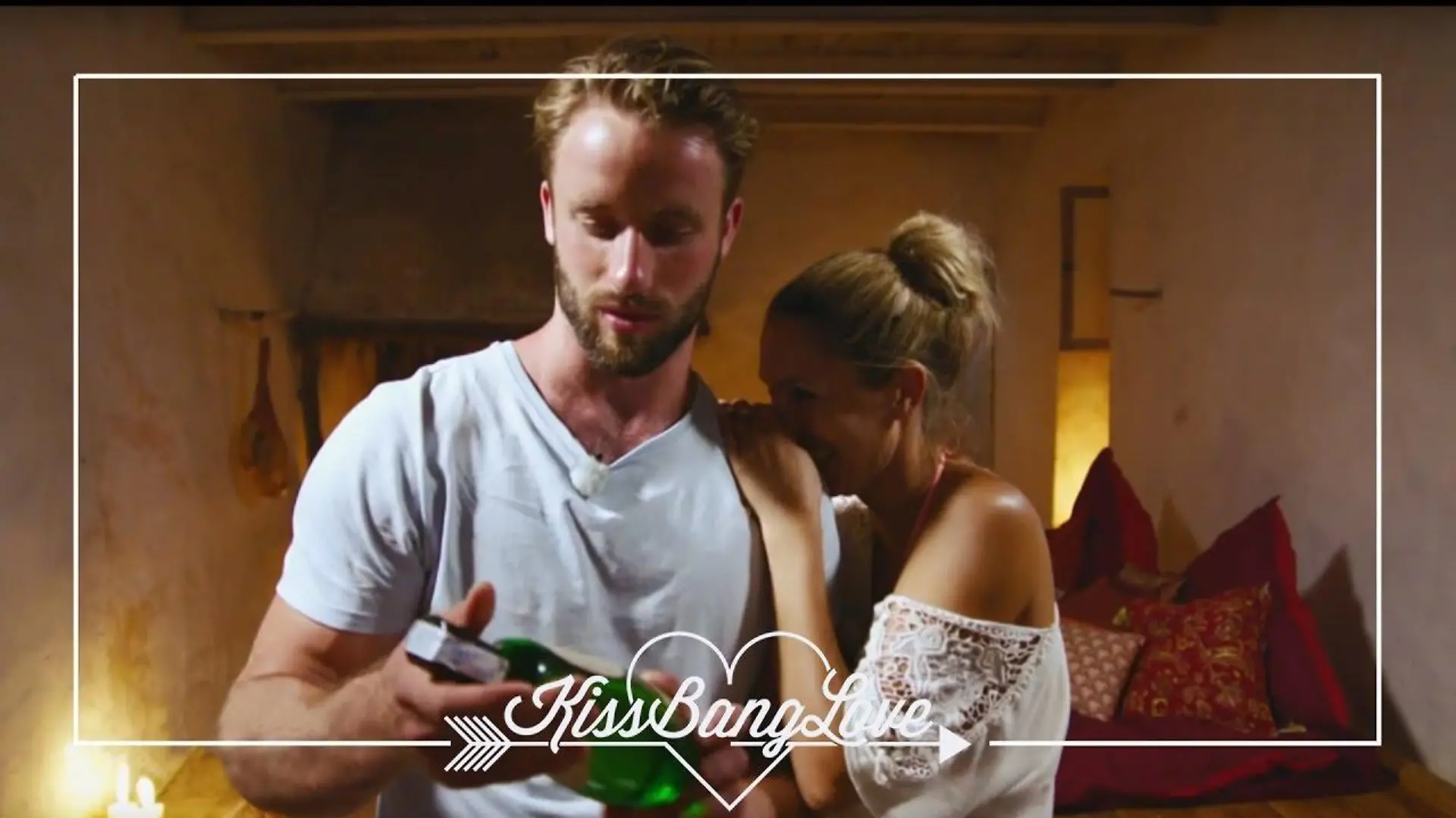 Jenny knutschte bereits bei "Kiss bang Love"