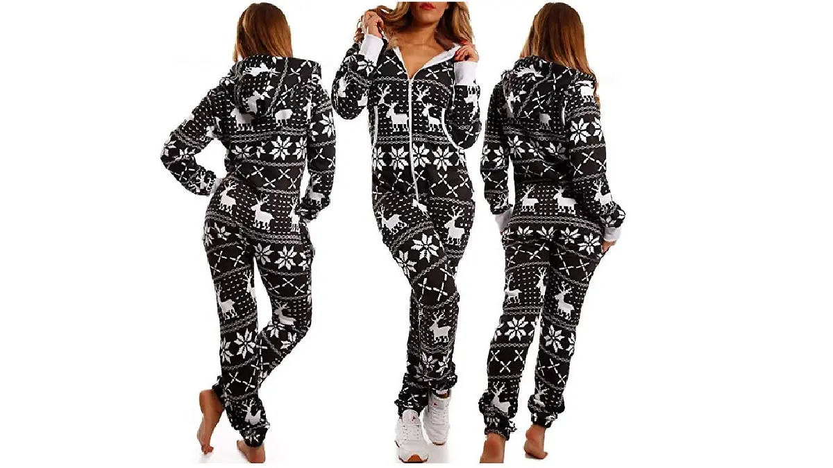 Amazon: Der kuschelige Overall passt zum Weihnachtsfest.