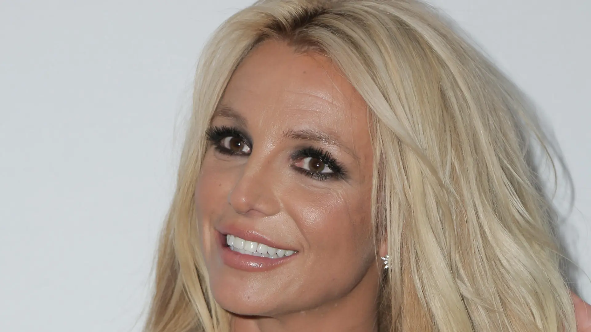 LOS ANGELES, CA - FEBRUARY 25: Britney Spears arrives at the 4th Annual Hollywood Beauty Awards at Avalon Hollywood on February 25, 2018 in Los Angeles, California.
<P>
Pictured: Britney Spears
<B>Ref: SPL1664186 250218 </B><BR/>
Picture by: @ParisaMichelle / Splash News<BR/>
</P><P>
<B>Splash News and Pictures</B><BR/>
Los Angeles: 310-821-2666<BR/>
New York: 212-619-2666<BR/>
London: 870-934-2666<BR/>
photodesk@splashnews.com<BR/>
</P>