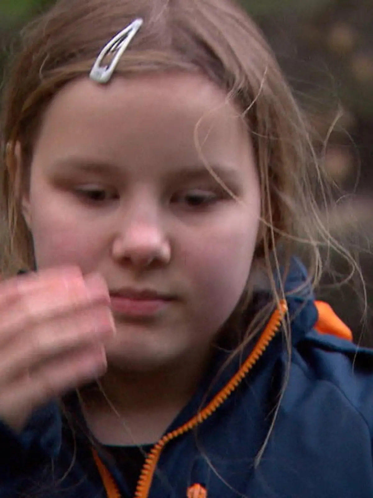 Bild zu: "Sarah (12) lebt mit Kinderdemenz"