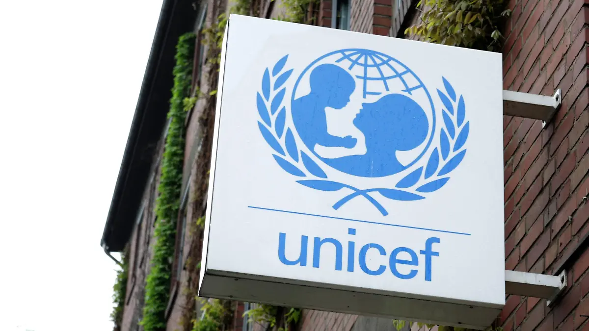  DEUTSCHLAND, KÖLN, 01.06.2010, Aussenansicht Sitz von Unicef Deutschland  Deutsche Komitee für UNICEF e.V. , Kinderhilfswerk der Vereinten Nationen in Köln.