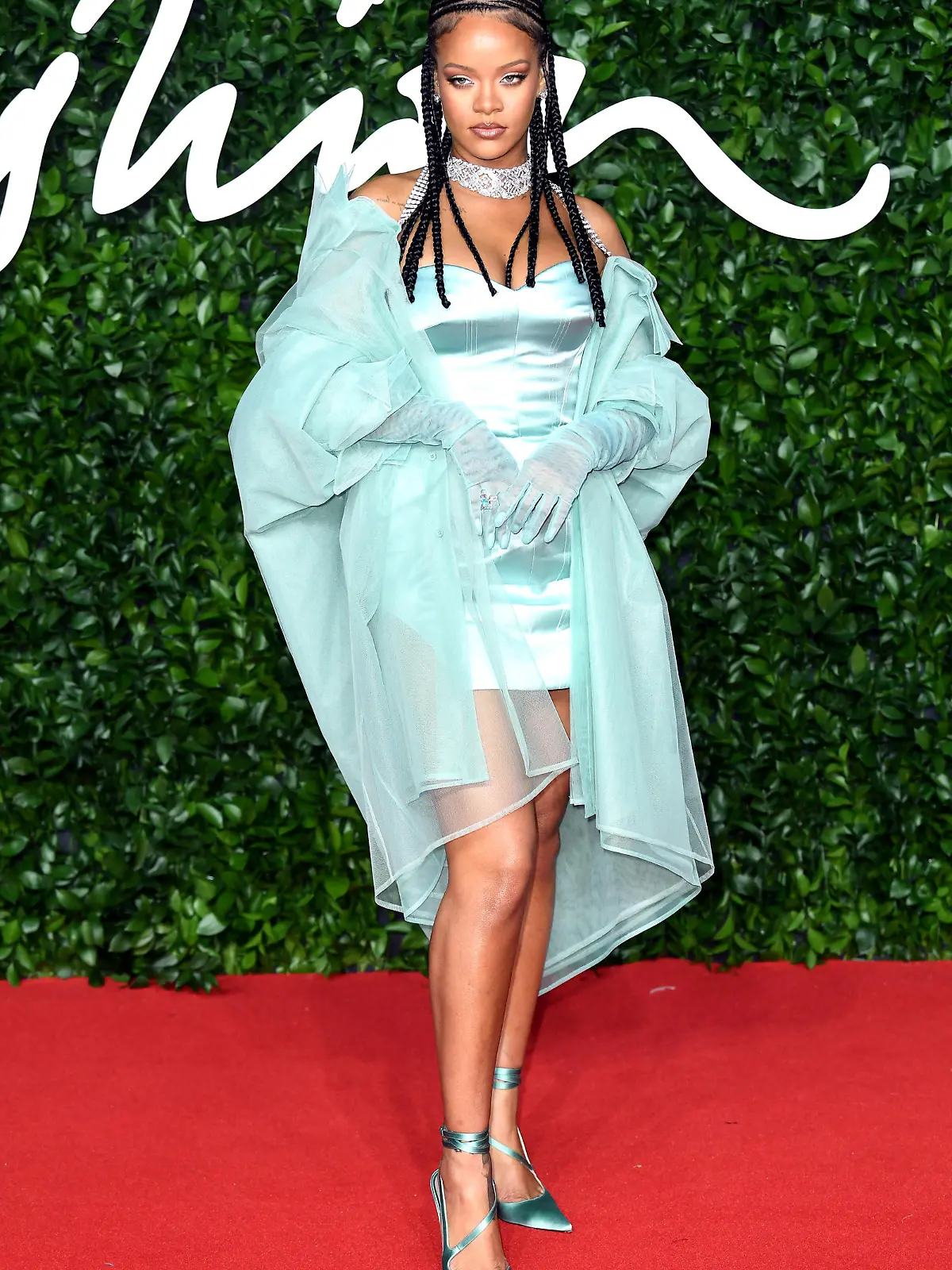 The Fashion Awards 2019 - London Rihanna attending the Fashion Awards 2019 at the Royal Albert Hall, Kensington Gore, London. PUBLICATIONxINxGERxSUIxAUTxONLY Copyright: xDougxPetersx 48752737