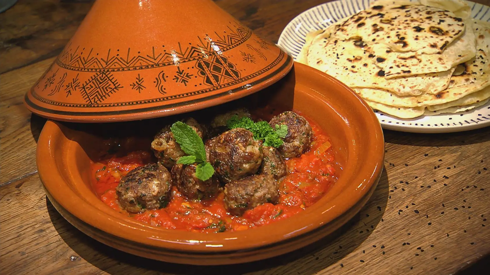 Marokkanische Hackbällchen mit Fladenbrot – das Rezept aus &amp;quot;essen ...