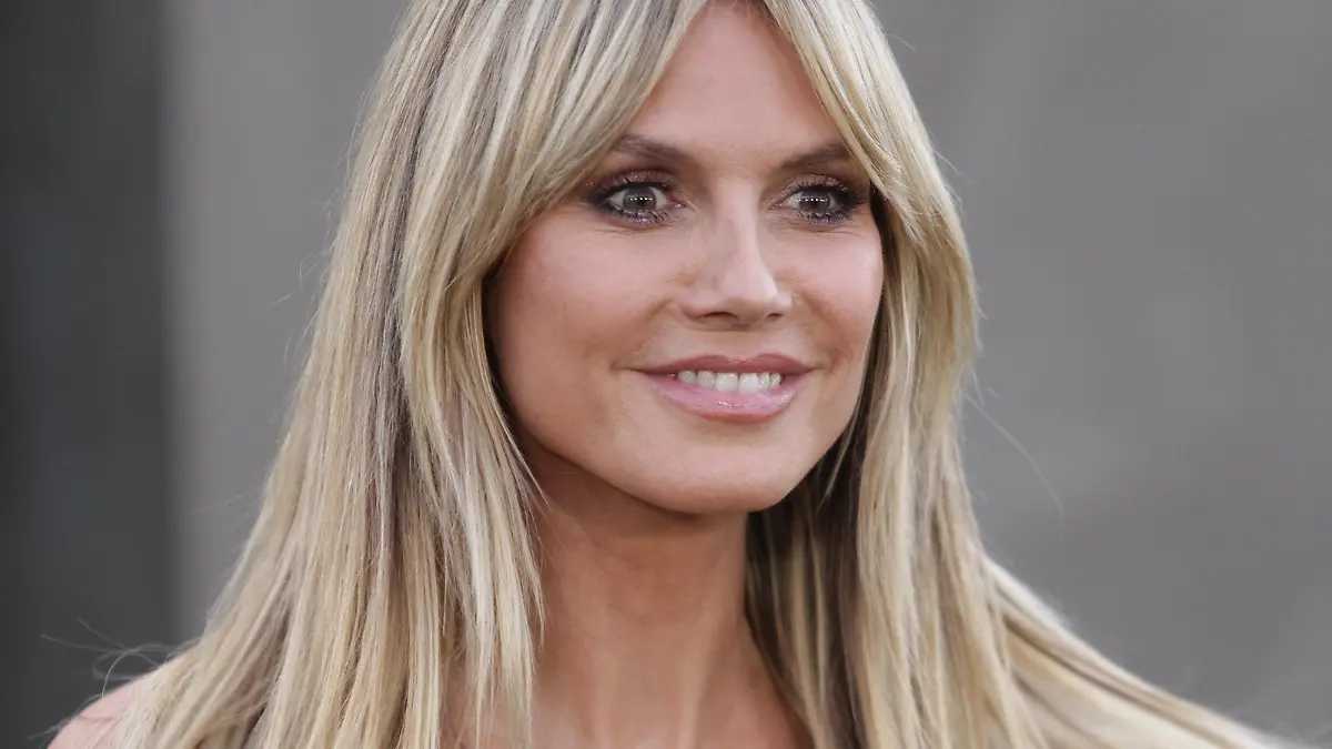 Heidi Klum at Jurassic World: Dominion World Premiere held at the TCL Chinese Theatre, Hollywood, CA, June 6, 2022. Photo Credit: Joseph Martinez / PictureLux PUBLICATIONxINxGERxSUIxAUTxONLY Copyright: xJosephxMartinezxx 34369-058JM