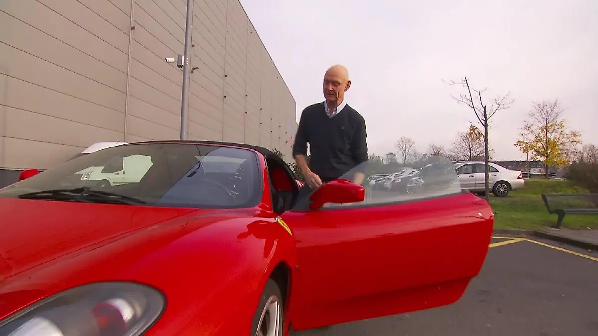 Michael Sauer, Ferraribesitzer und Geschäftsmann aus Köln