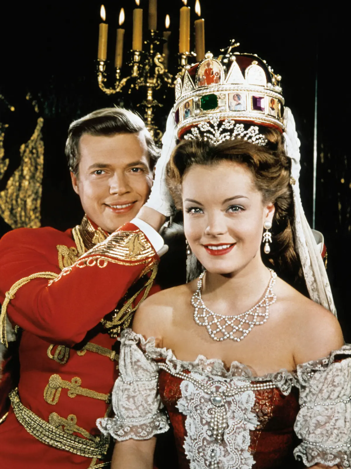  Karlheinz Bhm & Romy Schneider Characters: Kaiser Franz Joseph & Princess Elisabeth in Bavaria Film: Sissi AT 1955 Director: Ernst Marischka 21 December 1955 Sissi - die junge Kaiserin A/BRD 1956, Regie: Ernst Marischka Karlheinz Bßhm, Romy Schneider / ------- WICHTIG: Nutzung nur bei Filmtitelnennung und/oder in Zusammenhang mit Berichterstattung ber diesen Film --- IMPORTANT: To be used solely for coverage of this specific motion picture/tv programme PUBLICATIONxINxGERxSUIxAUTxONLY Copyright: MaryxEvansxAFxArchivexCinetextxBildarchiv 12073086 editorial use only