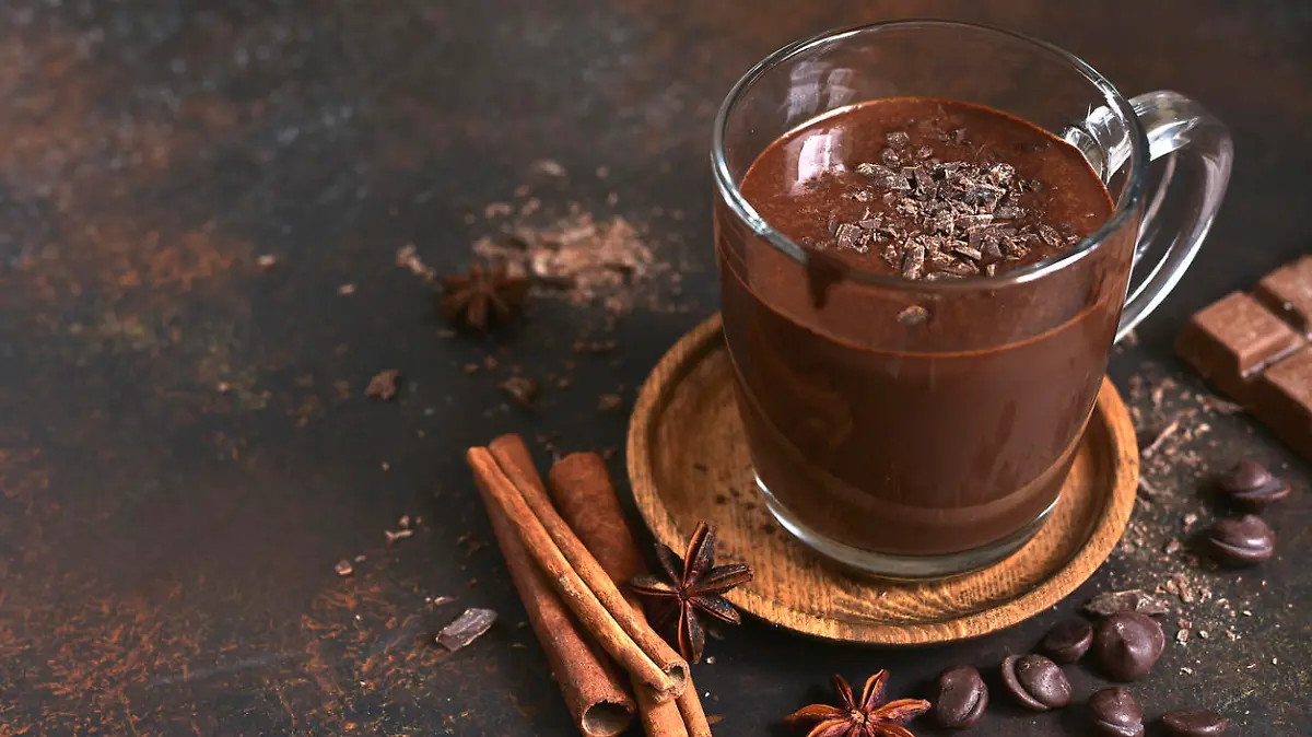 Cremige Alternative zu Glühwein: So geht heiße Weinolade