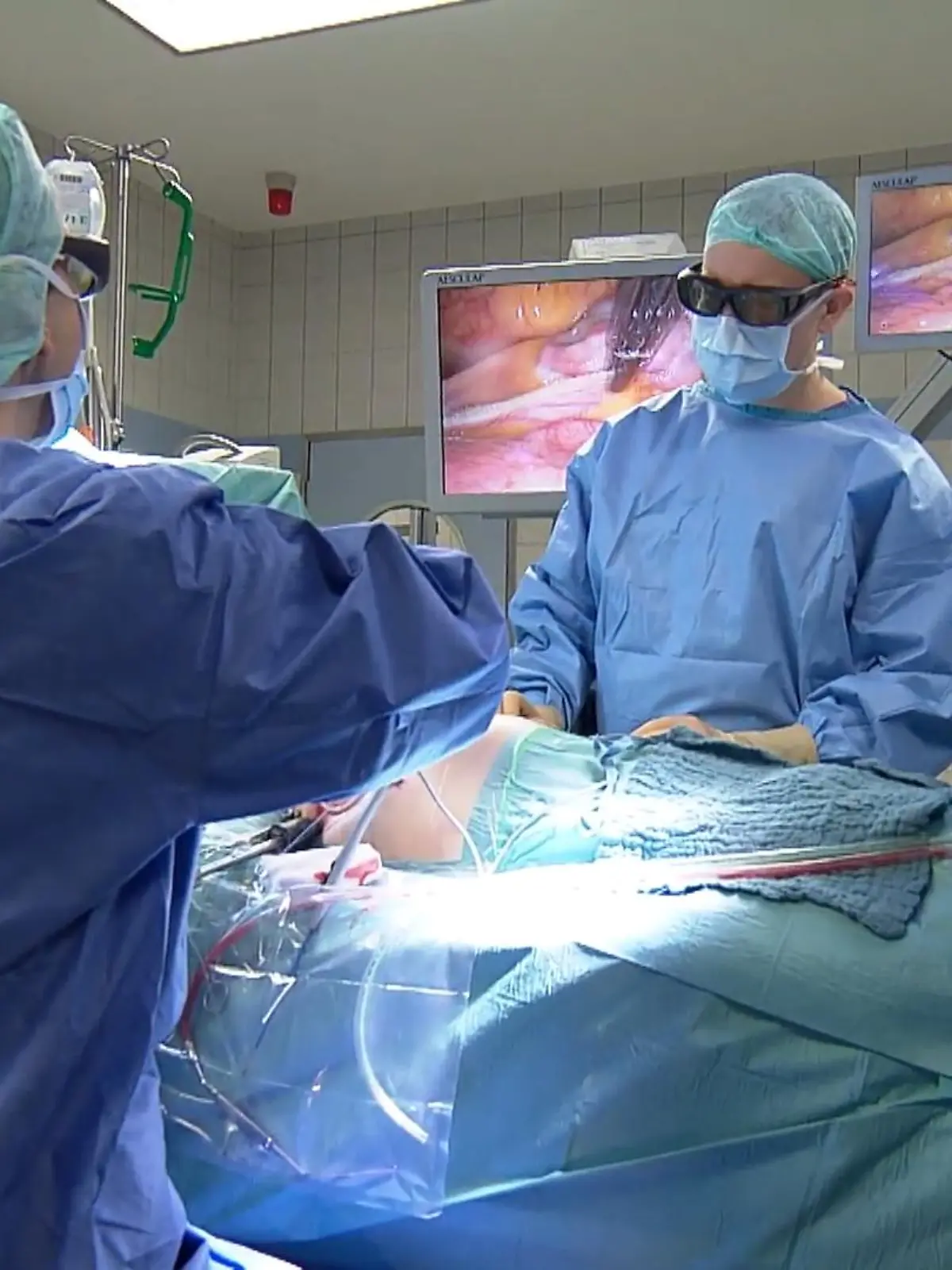 Bild zu: "Mit 3D-Brille und Kamera Leben retten"
