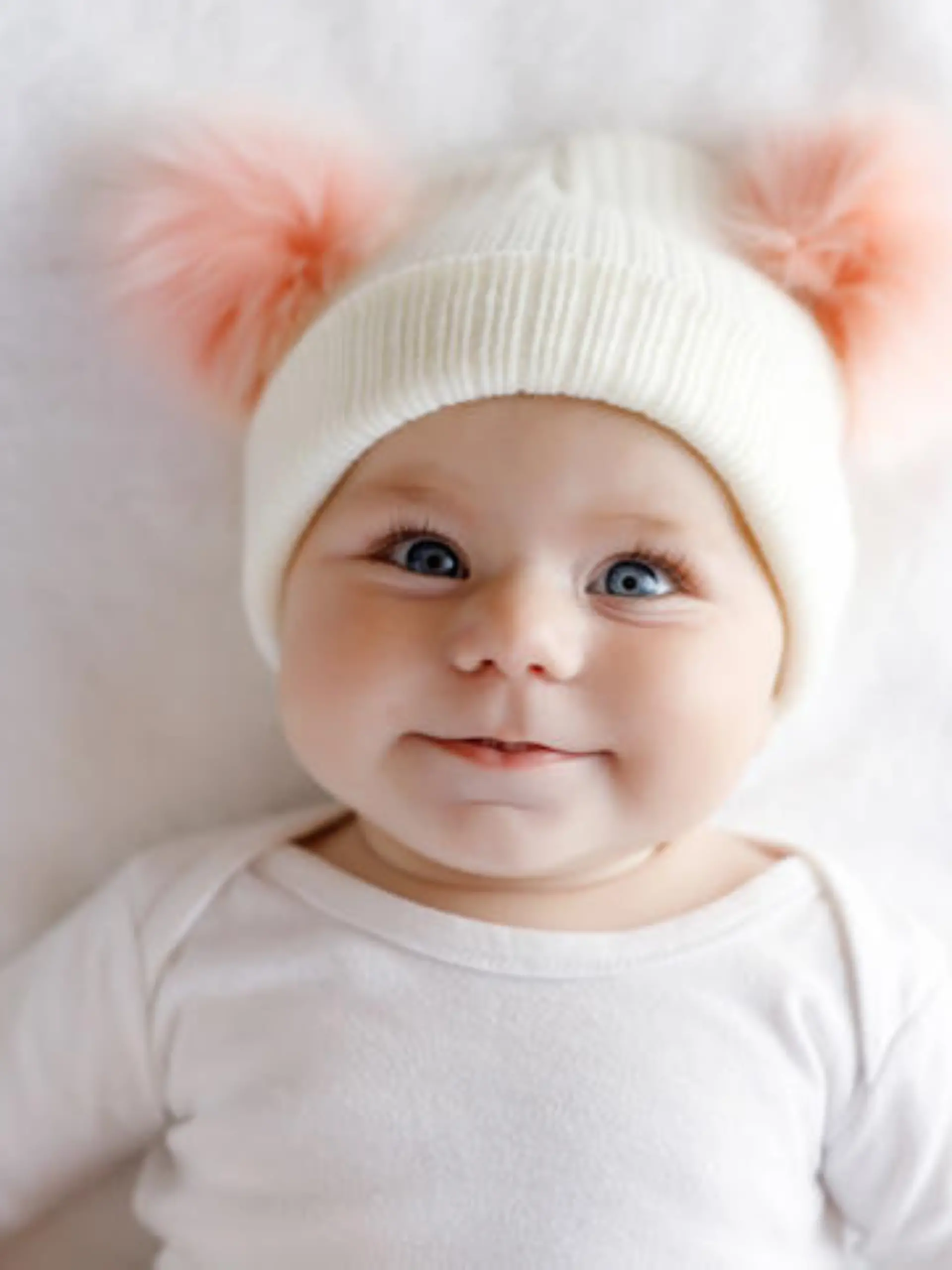 Baby lächelt