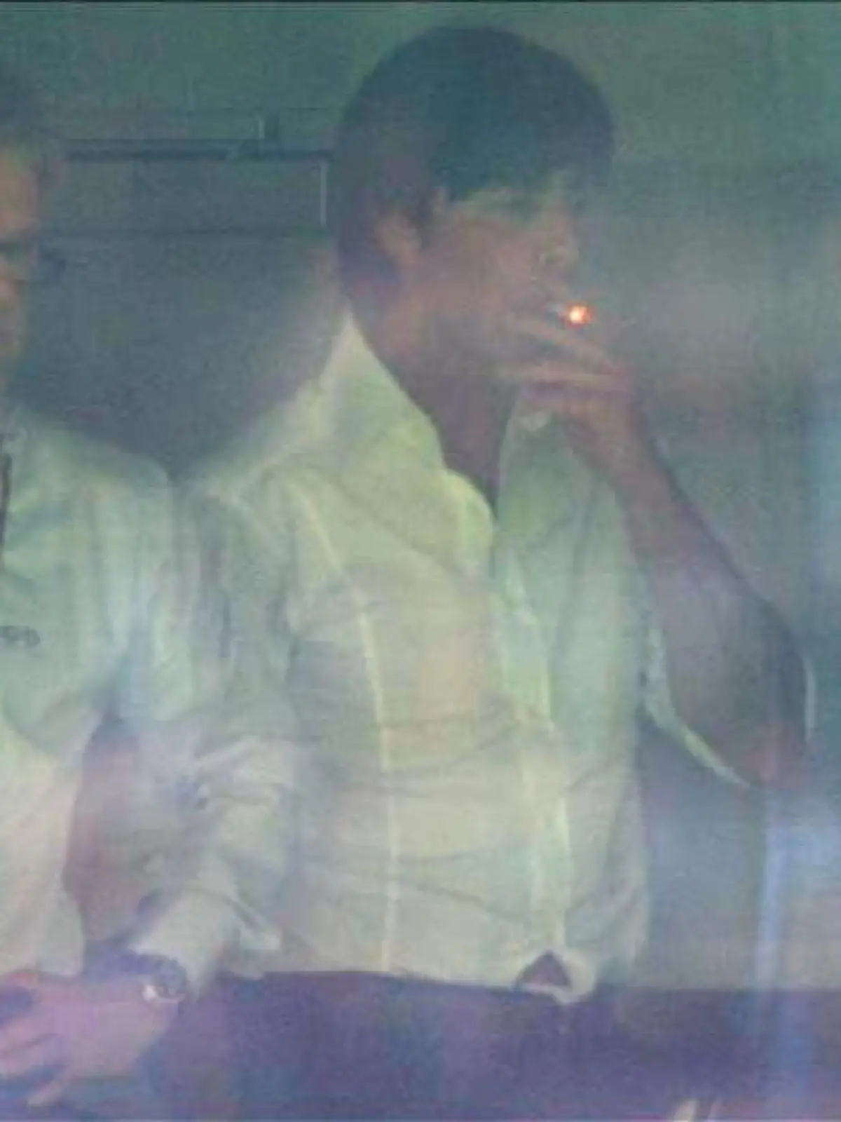 Jogi Löw ist rückfällig geworden und greift wieder zur Zigarette
