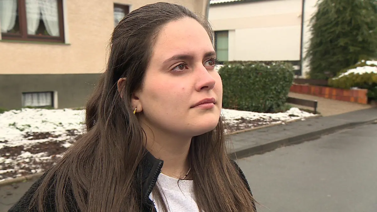 Die Nachbarin Andrea Pereira (19) sagt, der Verlust des Nachbarn ist, als wäre ein Familienmitglied gestorben.